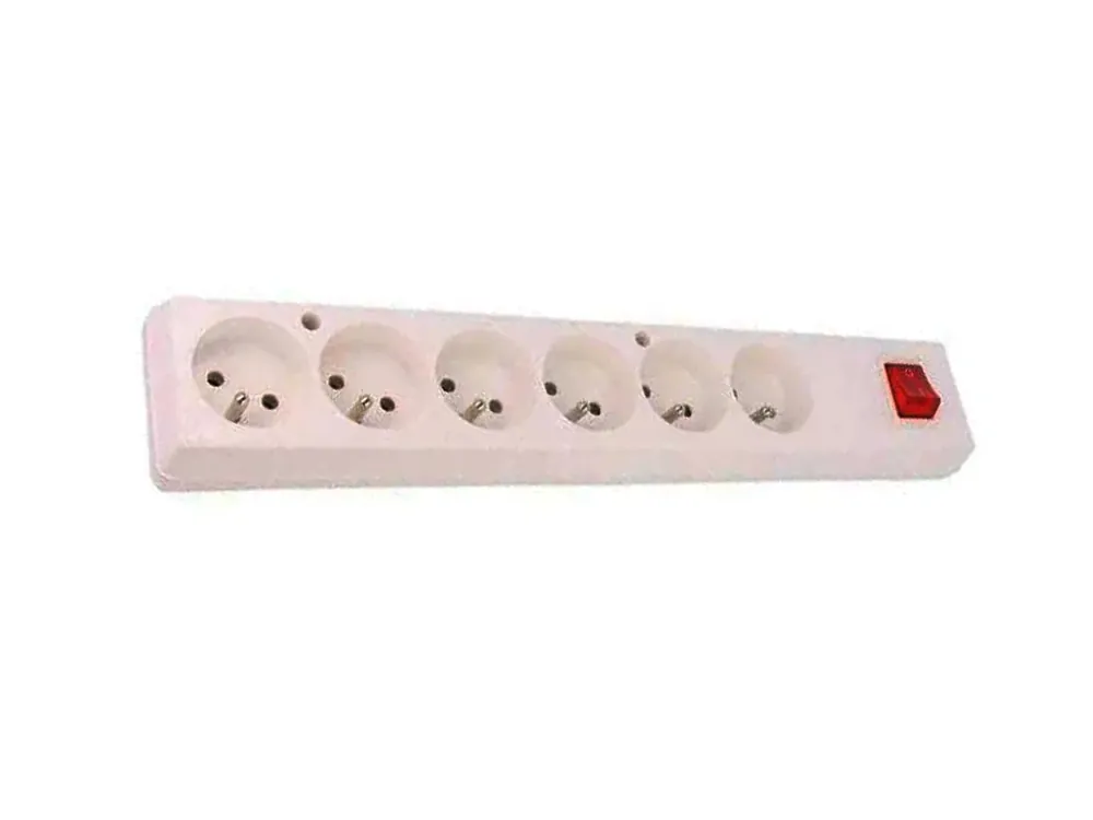 Nyní k dispozici - Zásuvkové pole GN-670WS s vypínačem