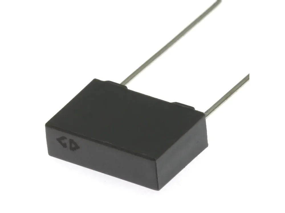 Zbývá pár kusů | Fóliový kondenzátor 47nF/250V DC ±13x9x4mm RM 10mm