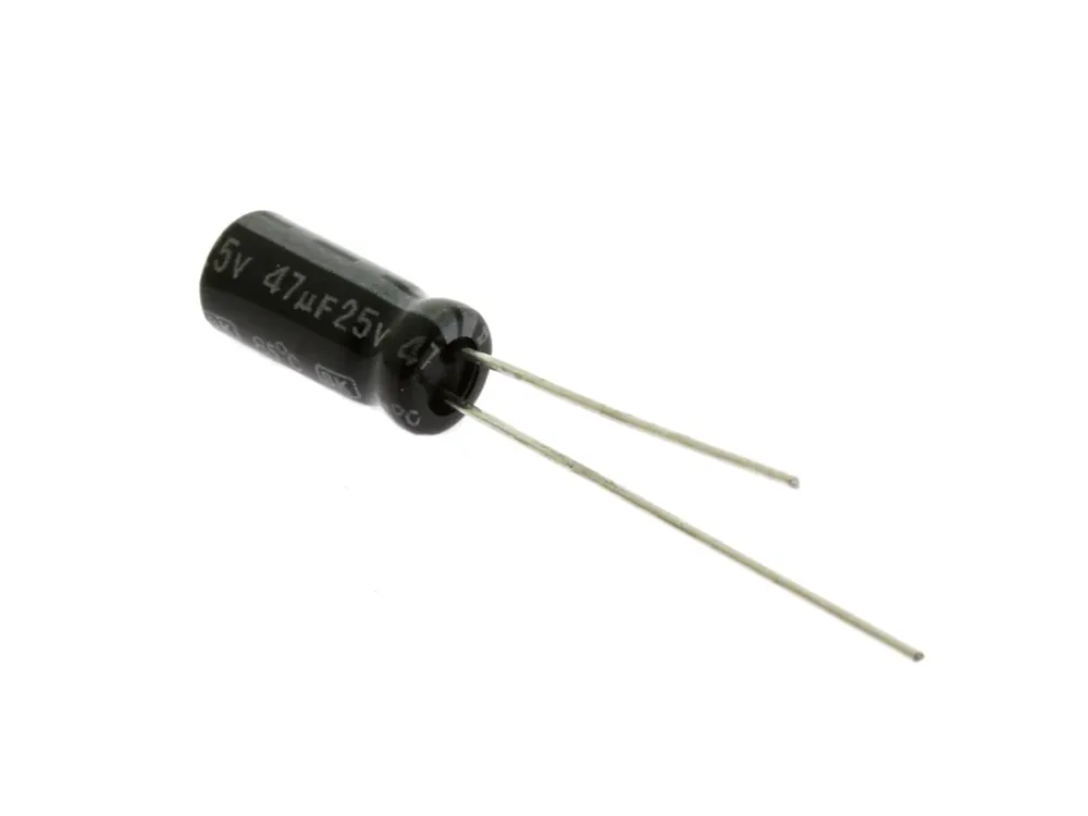 Speciální nabídka - Elektrolytický kondenzátor 47uF 25V 5x11mm RM2mm 85°C