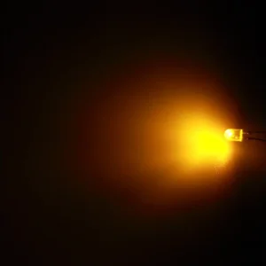 Hebei 7511MY8D-SB LED 5,2x3,8mm žlutá - Rychlá expedice