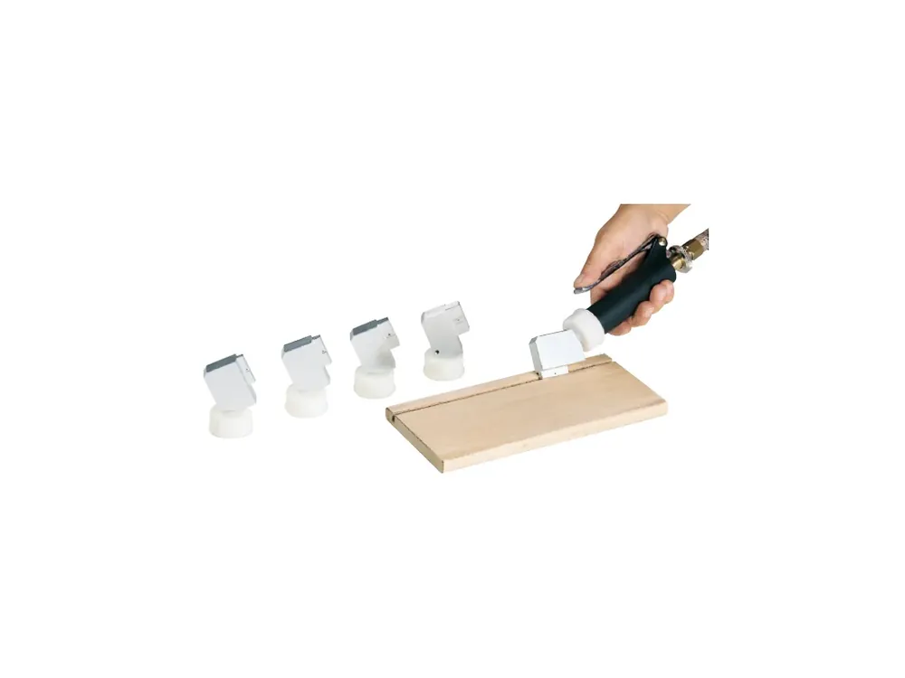 Nyní k dispozici | Tryska pro drážky - 4x30mm