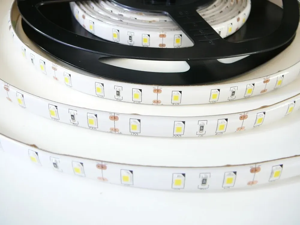 Kvalitní produkt | LED pásek SB3-W300 zalitý
