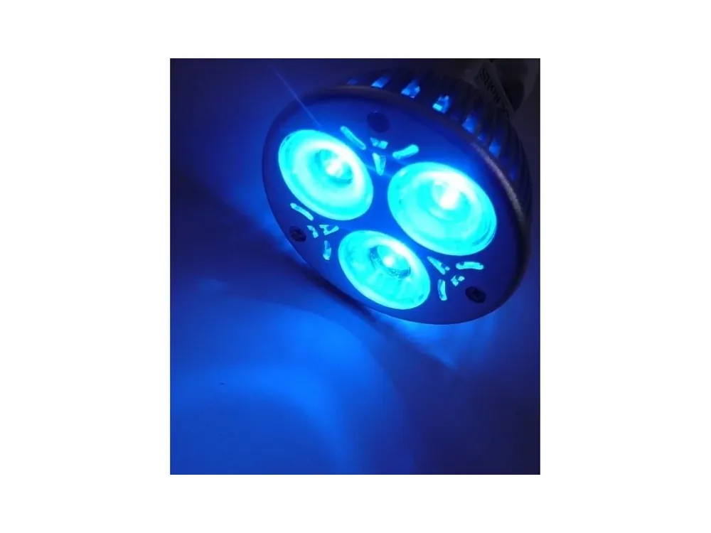 Barevná LED žárovka E27 - Nový produkt