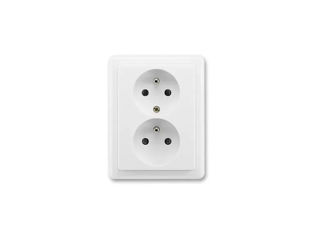 Doprodej - Zásuvka kompletní CZ1x2, 16A, 250 V AC
