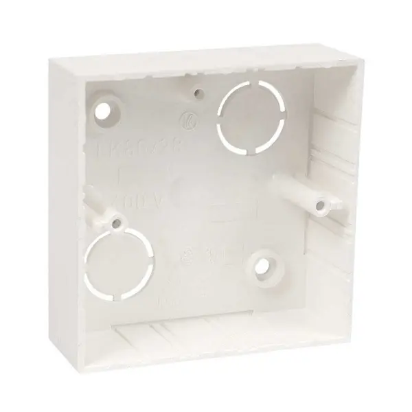 Ihned k dispozici | Specialisté na ventilátory, svítidla a elektromateriál.